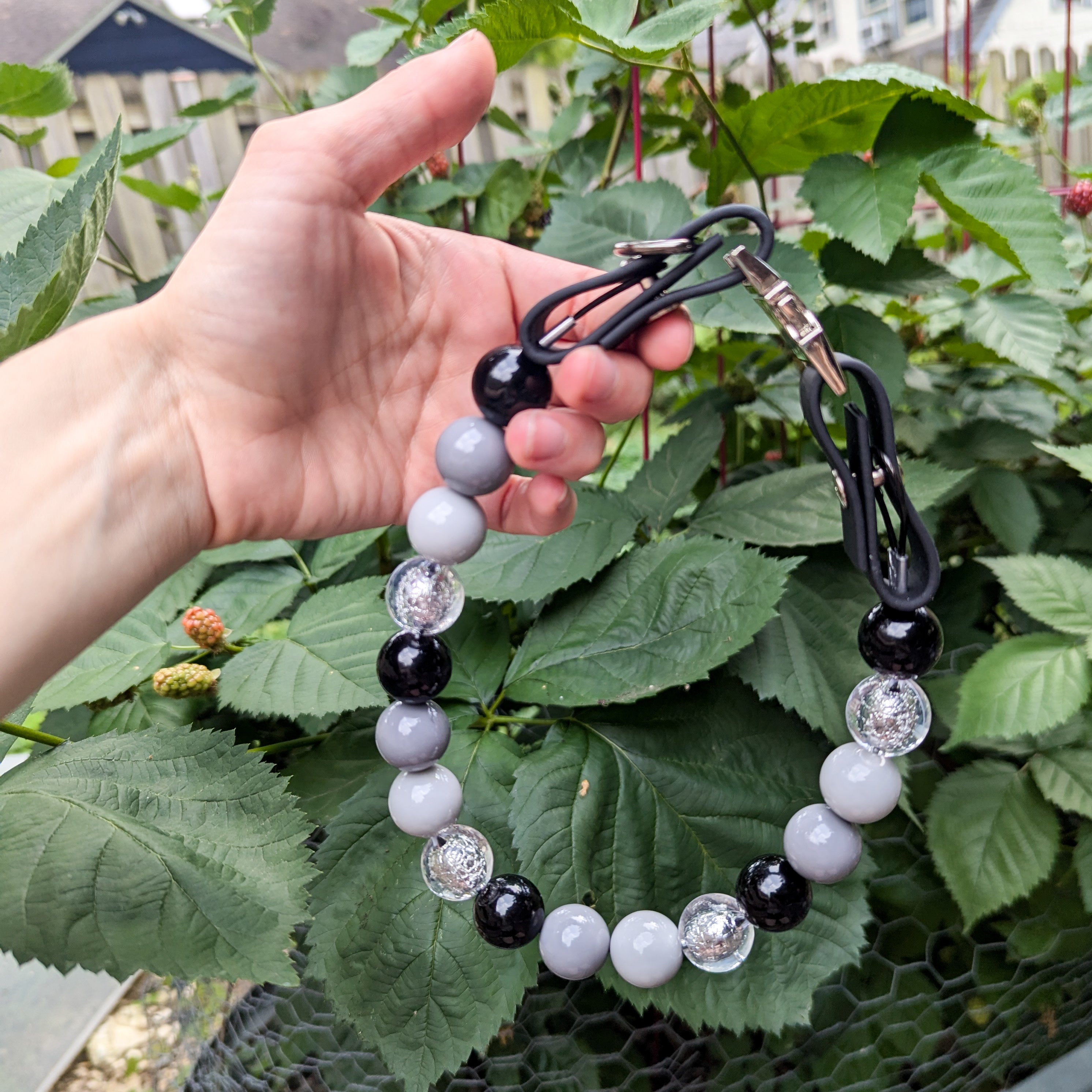 Black and White Beaded Pet Collar