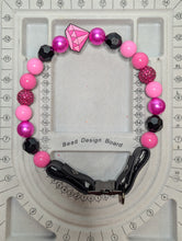 Load image into Gallery viewer, Magenta Diamond Collar - 18.5&quot; - LargeB
